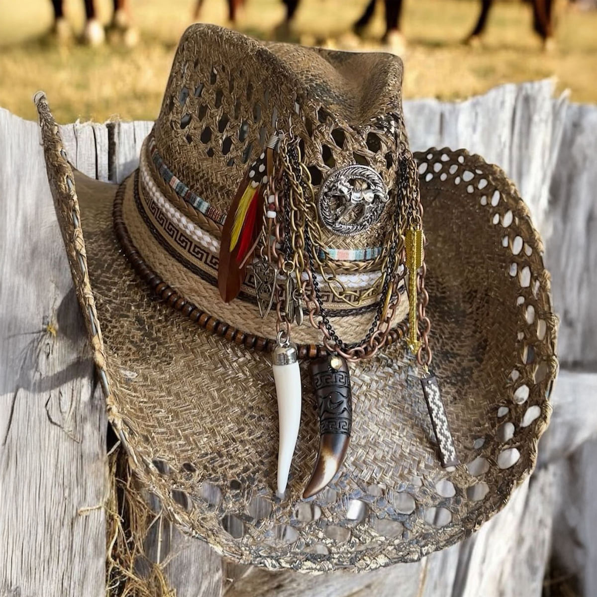Vintage Brown Openwork Texan Cowboy Hat Vintage Brown Openwork Texan Cowboy Hat — Hat Size: Size 6 (59 cm)